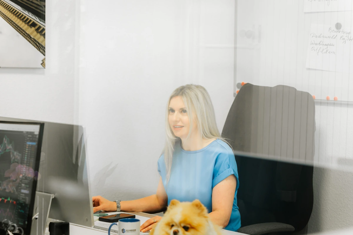 Natalie Schweizer begleitet Besichtigungen und Verkauf – Schweizer ImmoInvest GmbH